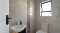 Bathroom 3+ - 9 square meters of property in Six Fountains Estate