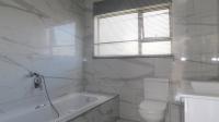 Bathroom 2 - 12 square meters of property in Silver Lakes