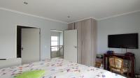 Bed Room 1 - 16 square meters of property in Bryanston
