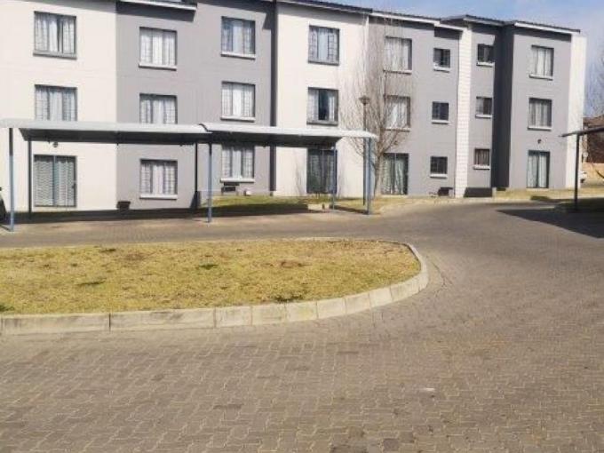 2 Bedroom Apartment for Sale For Sale in Noordwyk - MR584820