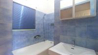 Bathroom 1 - 7 square meters of property in Sonland Park
