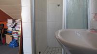 Bathroom 2 - 3 square meters of property in Weltevreden Park