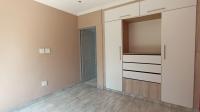 Bed Room 1 - 39 square meters of property in Louwlardia