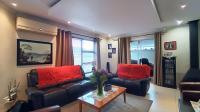 Lounges - 22 square meters of property in Langeberg Ridge