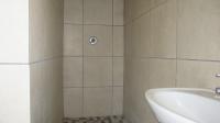 Bathroom 1 - 13 square meters of property in Hamberg