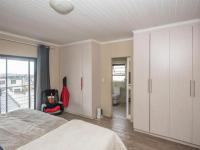 Main Bedroom of property in Humewood 