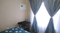 Bed Room 1 - 15 square meters of property in Greenhills