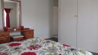 Main Bedroom - 28 square meters of property in Greenhills