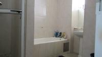 Bathroom 1 - 8 square meters of property in Parktown