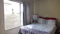 Bed Room 1 - 11 square meters of property in Lovu