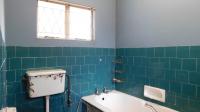 Main Bathroom - 5 square meters of property in Northern Park