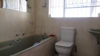 Bathroom 1 - 3 square meters of property in Oakdene