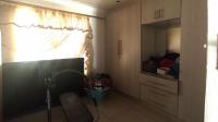 Bed Room 2 - 12 square meters of property in Mondeor