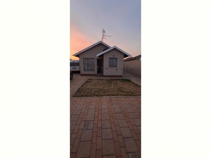 2 Bedroom House to Rent in Protea Glen - Property to rent - MR588980