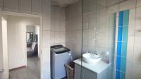 Bathroom 1 - 7 square meters of property in Vorna Valley