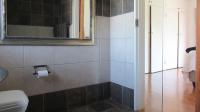 Main Bathroom - 5 square meters of property in Arcon Park
