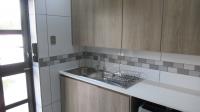 Kitchen - 21 square meters of property in Parkdene (JHB)