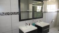Bathroom 1 - 12 square meters of property in Parkdene (JHB)