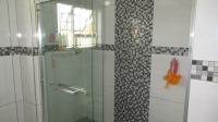 Bathroom 1 - 12 square meters of property in Parkdene (JHB)