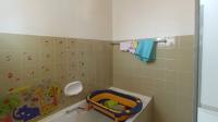 Bathroom 1 - 5 square meters of property in Bergbron