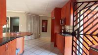 Kitchen - 13 square meters of property in East Lynne