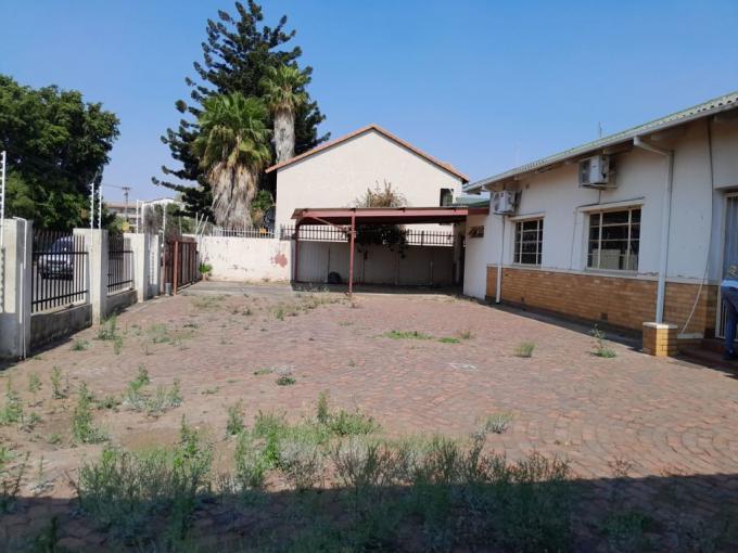 Commercial for Sale For Sale in Rustenburg - MR593475