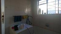 Bathroom 1 - 4 square meters of property in Windsor West