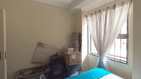 Bed Room 1 - 9 square meters of property in Die Hoewes