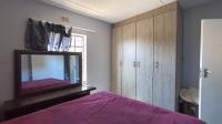 Main Bedroom - 12 square meters of property in Heuweloord