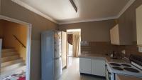 Kitchen - 14 square meters of property in Birchleigh