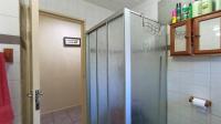 Bathroom 1 - 7 square meters of property in Ravenswood