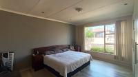 Main Bedroom - 21 square meters of property in Krugersdorp North