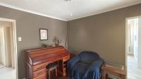 Dining Room - 13 square meters of property in Krugersdorp North