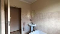 Bathroom 1 - 7 square meters of property in Parkrand