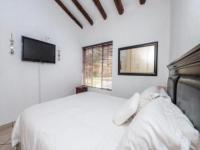 Bed Room 1 - 12 square meters of property in Brackendowns