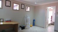 Study - 21 square meters of property in Brackendowns