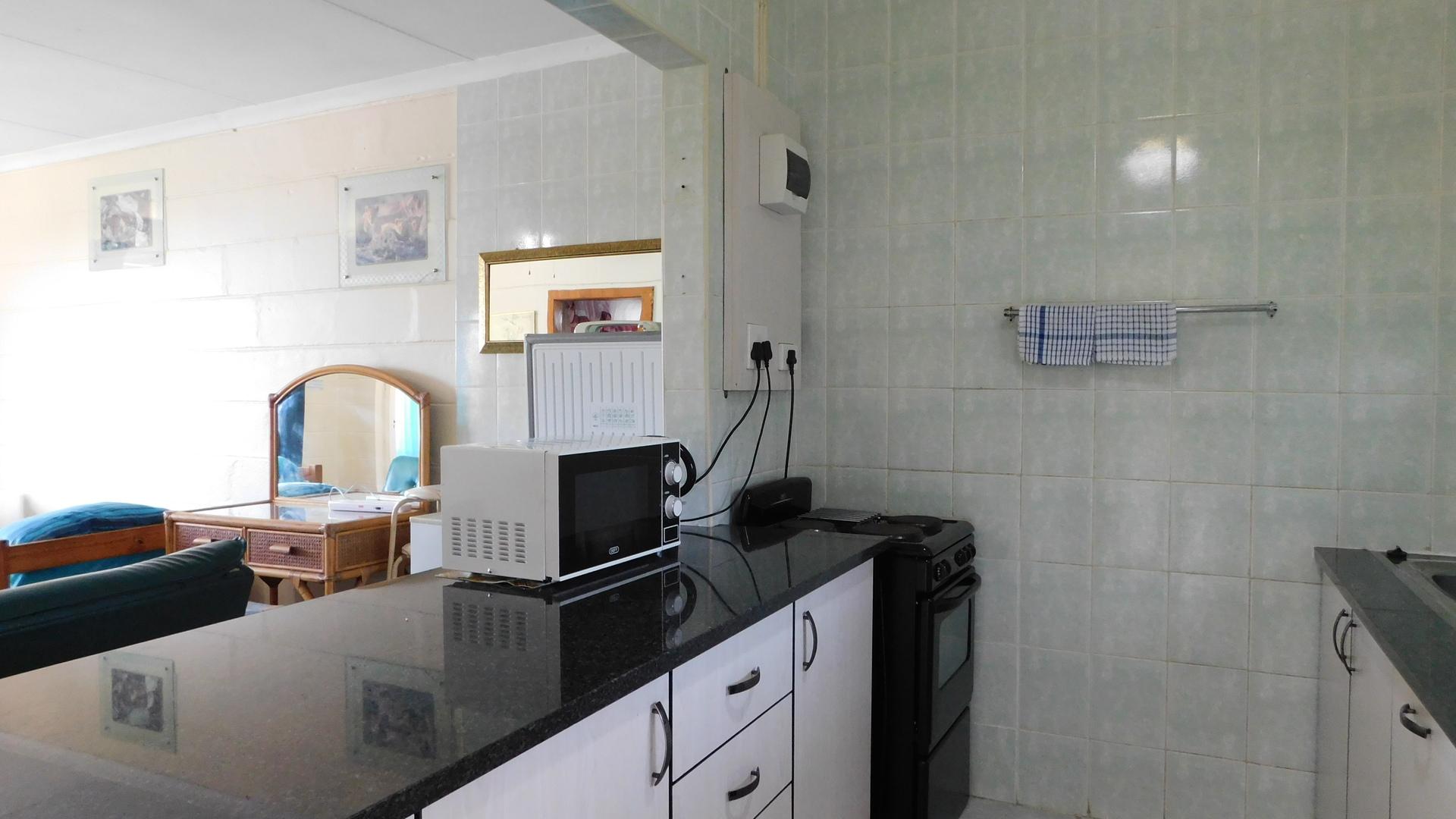 Kitchen - 6 square meters of property in Marina Beach