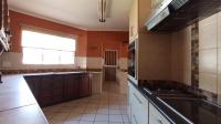 Kitchen - 15 square meters of property in Greenhills