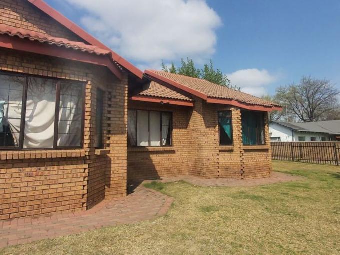 3 Bedroom House For Sale For Sale In Middelburg MP MR599