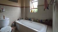 Main Bathroom - 8 square meters of property in Broadacres