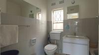 Main Bathroom - 5 square meters of property in Highlands North
