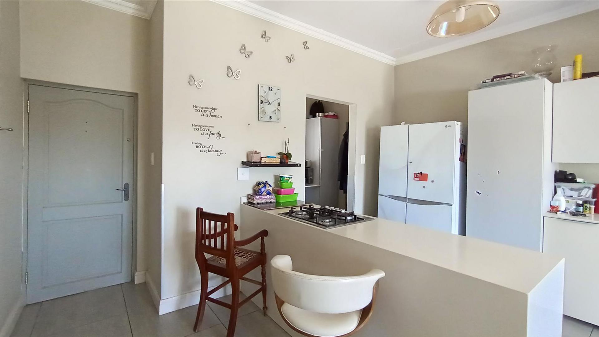 Kitchen - 10 square meters of property in Kyalami Hills