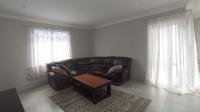 Lounges - 18 square meters of property in Fourways