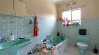 Main Bathroom - 7 square meters of property in Waterkloof Glen
