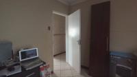 Bed Room 1 - 10 square meters of property in Clayville
