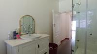 Bathroom 1 - 15 square meters of property in Parktown