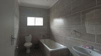 Bathroom 1 - 7 square meters of property in Blairgowrie