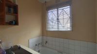 Bathroom 1 - 5 square meters of property in Lakeside