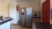 Kitchen - 15 square meters of property in Maroeladal