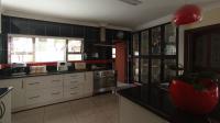 Kitchen - 20 square meters of property in Monavoni